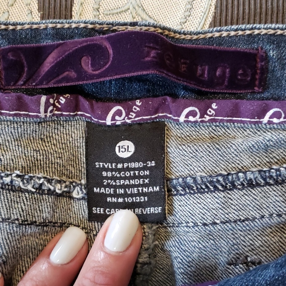 Jeans - Picture 2 of 3